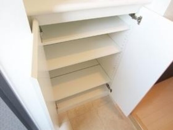 センテニアル王子神谷の物件内観写真